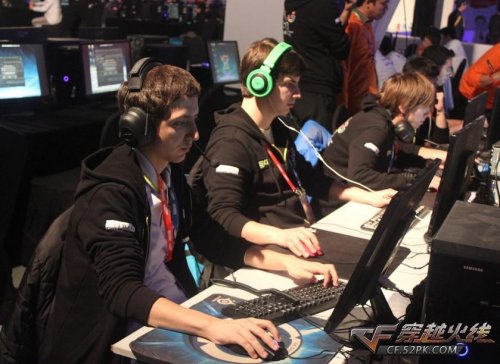 无论是在训 无论是在训